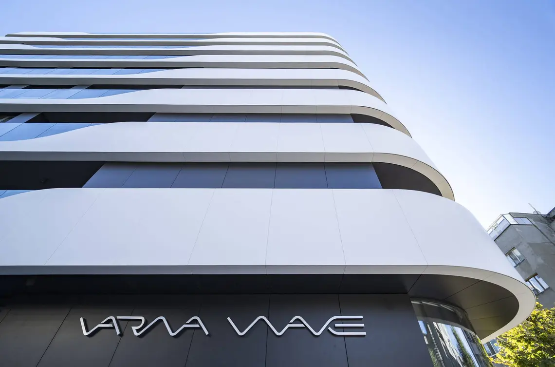 сграда Varna Wave (9)